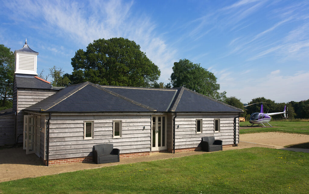 oak barn image